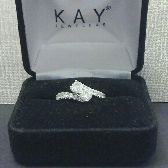 Unique 14K White Gold 2 Center Stone Diamond Ring - Picture 6 of 7